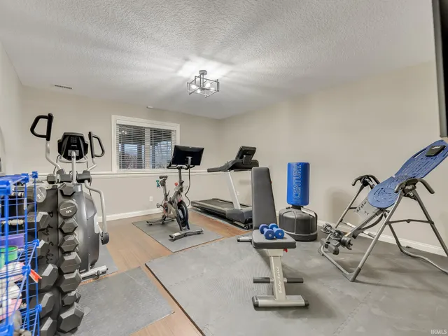 $729,900 | 9116 Metea Vly Crossing, Leo, IN 46765