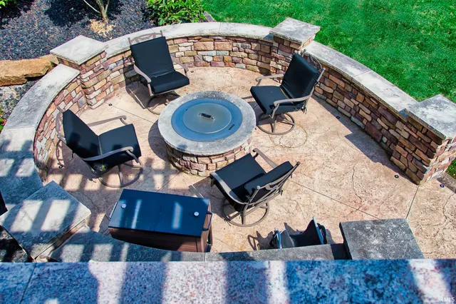 $729,900 | 9116 Metea Vly Crossing, Leo, IN 46765