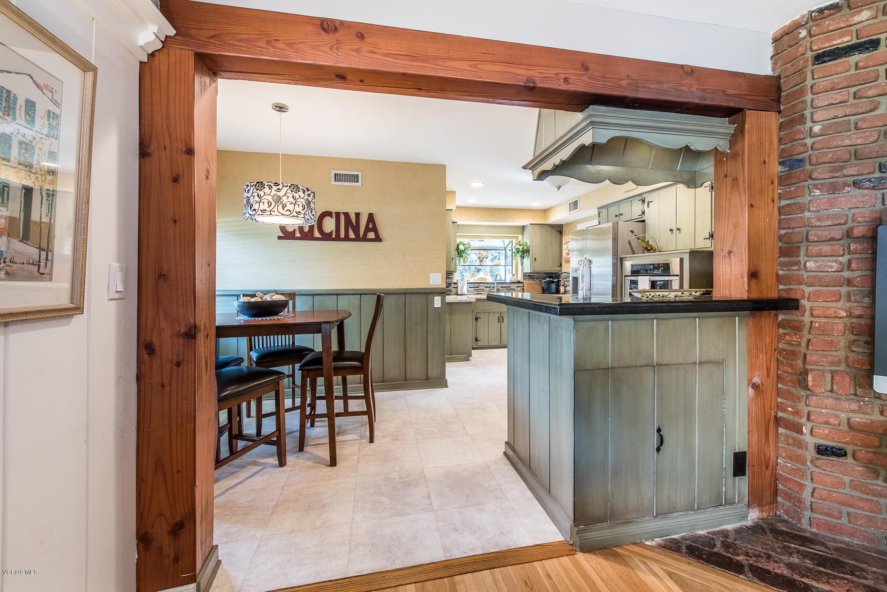 4310 Eve Road Simi Valley, CA 93063 - Photo 14 of 41 Original Wood Beams