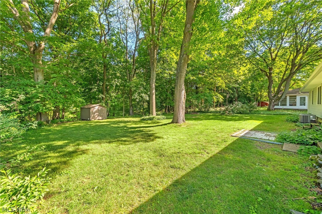 2315 Burnham Road Akron, OH 44333 - Photo 29 of 38