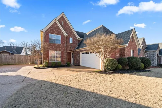 $325,000 | 9605 Misty Knoll Drive, Memphis, TN 38016