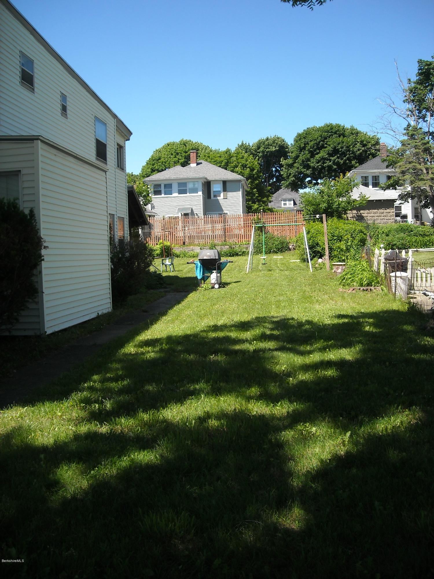 44 Edgewood Road Pittsfield, MA 01201 - Photo 4 of 9 EDGEWOOD JUNE 003