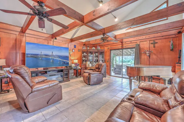 $295,000 | 7 Dogwood Lane, Walterboro, SC 29488