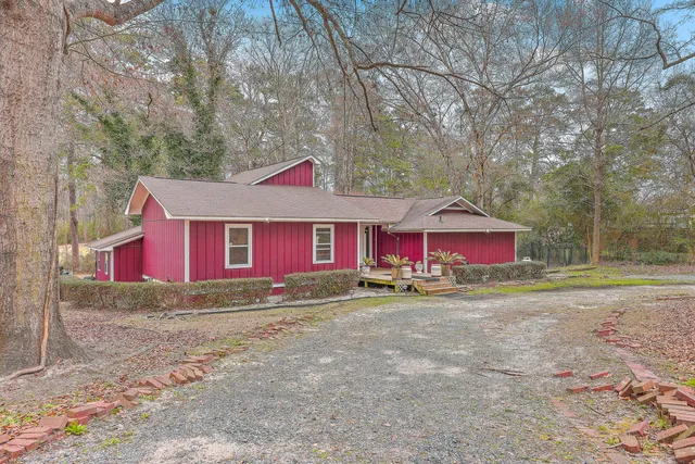 $295,000 | 7 Dogwood Lane, Walterboro, SC 29488