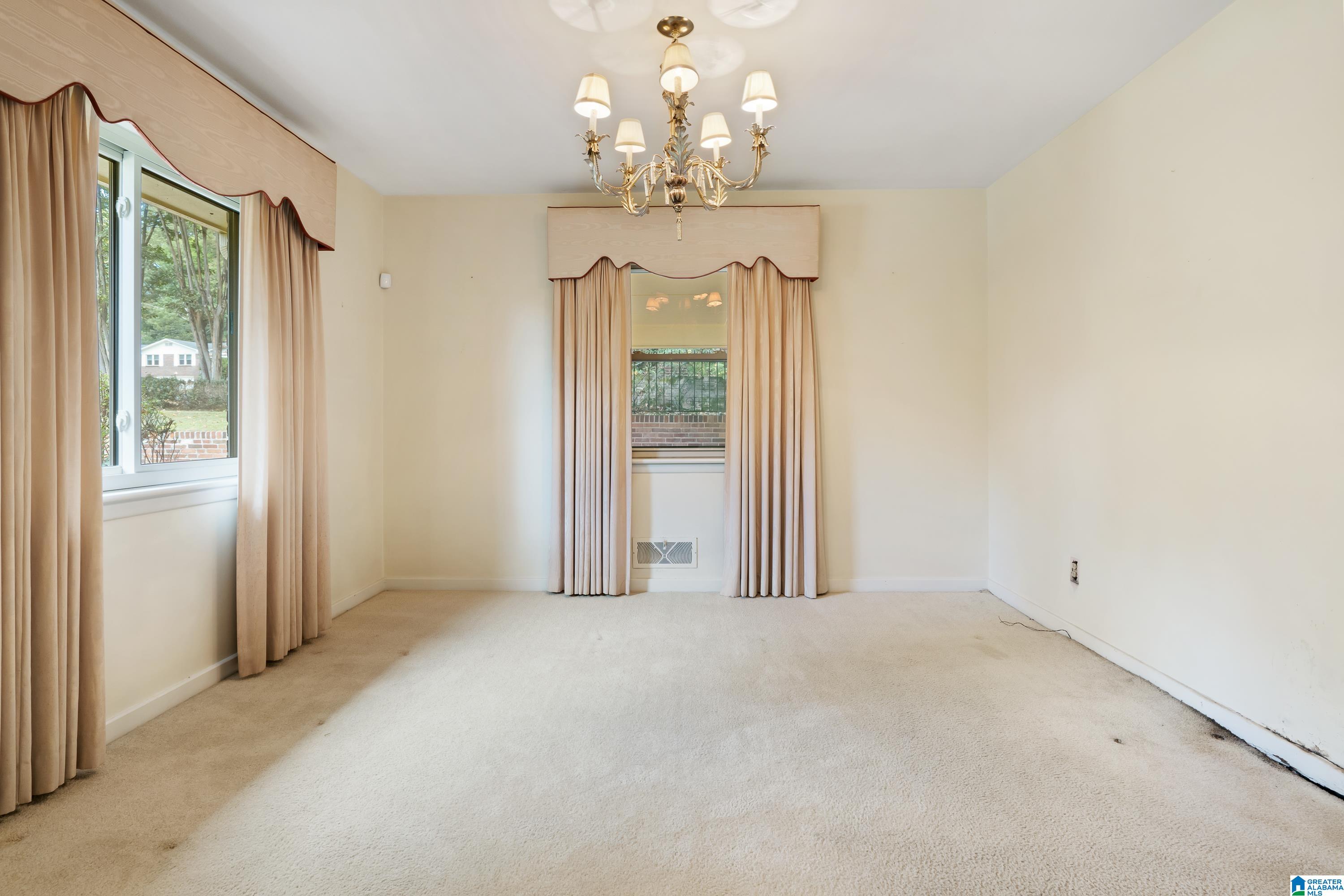 4601 Linwood Drive Birmingham, AL 35222 - Photo 8 of 27