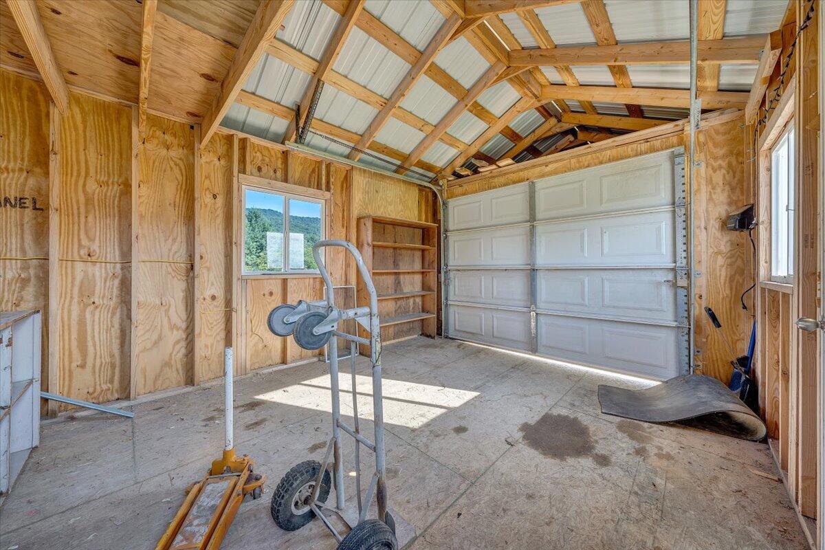9233 Newport Road Catawba, VA 24070 - Photo 21 of 33 21-MIB08029