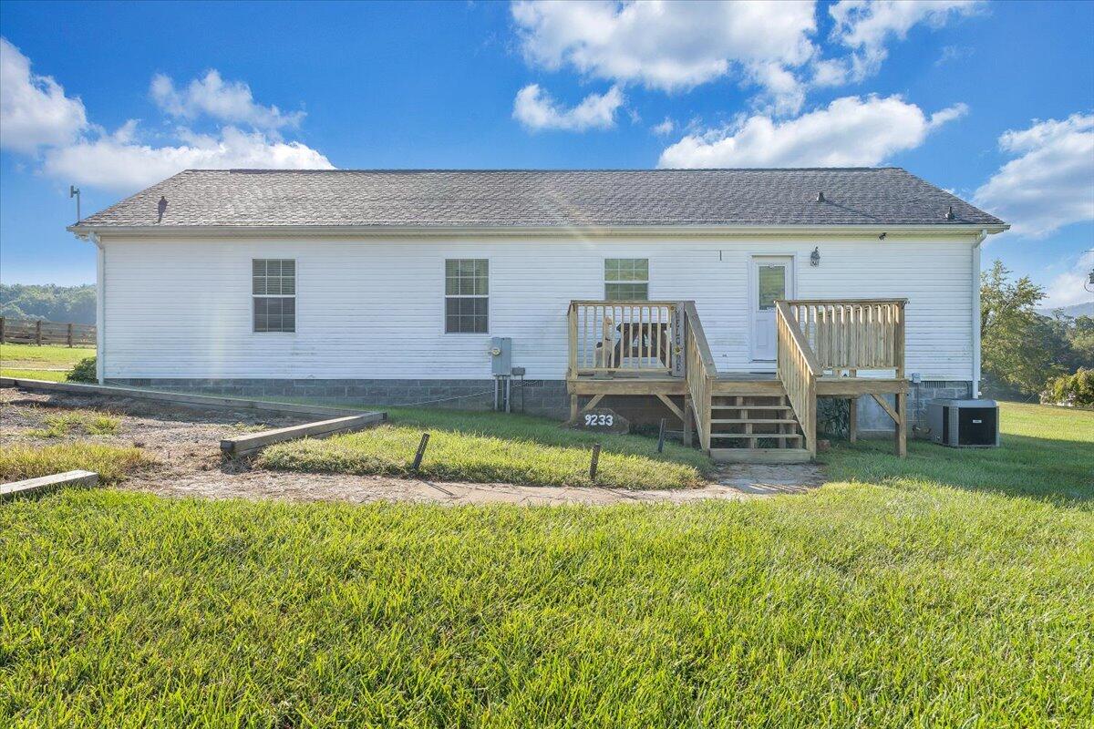9233 Newport Road Catawba, VA 24070 - Photo 23 of 33 23-MIB08035