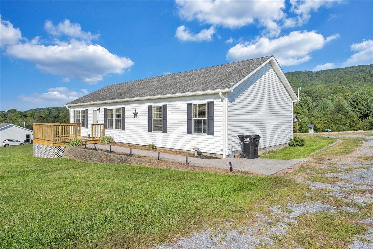 9233 Newport Road Catawba, VA 24070 - Photo 29 of 33 29-MIB08056