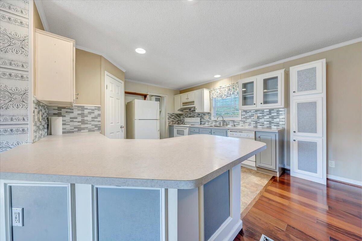 9233 Newport Road Catawba, VA 24070 - Photo 8 of 33 08-MIB07987