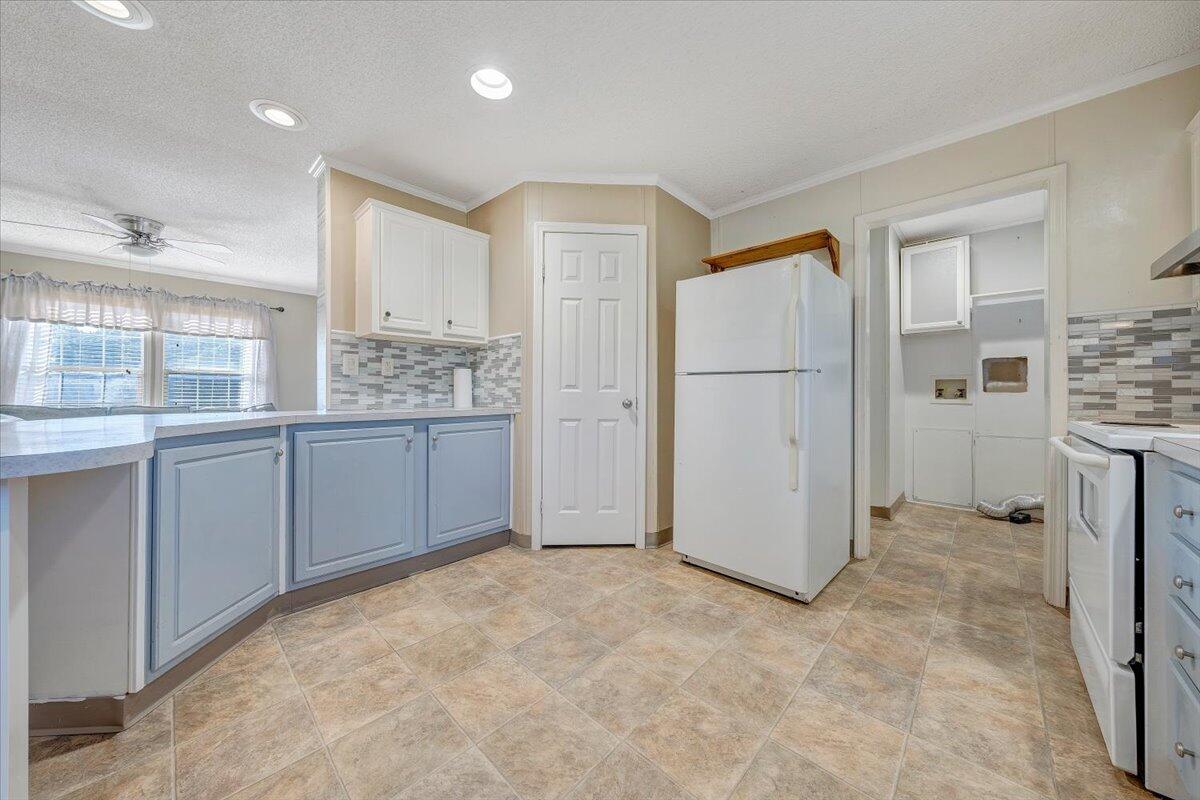 9233 Newport Road Catawba, VA 24070 - Photo 9 of 33 09-MIB07993