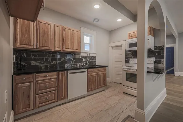 $210,000 | 60 South 13 Street, Kansas City, KS 66102