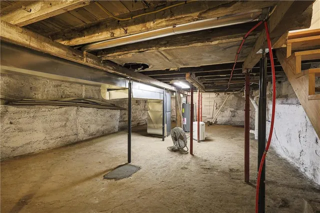 $210,000 | 60 South 13 Street, Kansas City, KS 66102