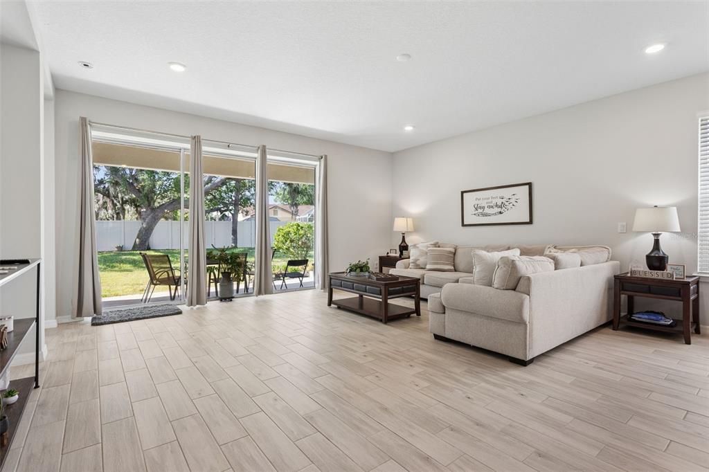 10561 Tranquil Mdw Loop Riverview, FL 33569 - Photo 8 of 34