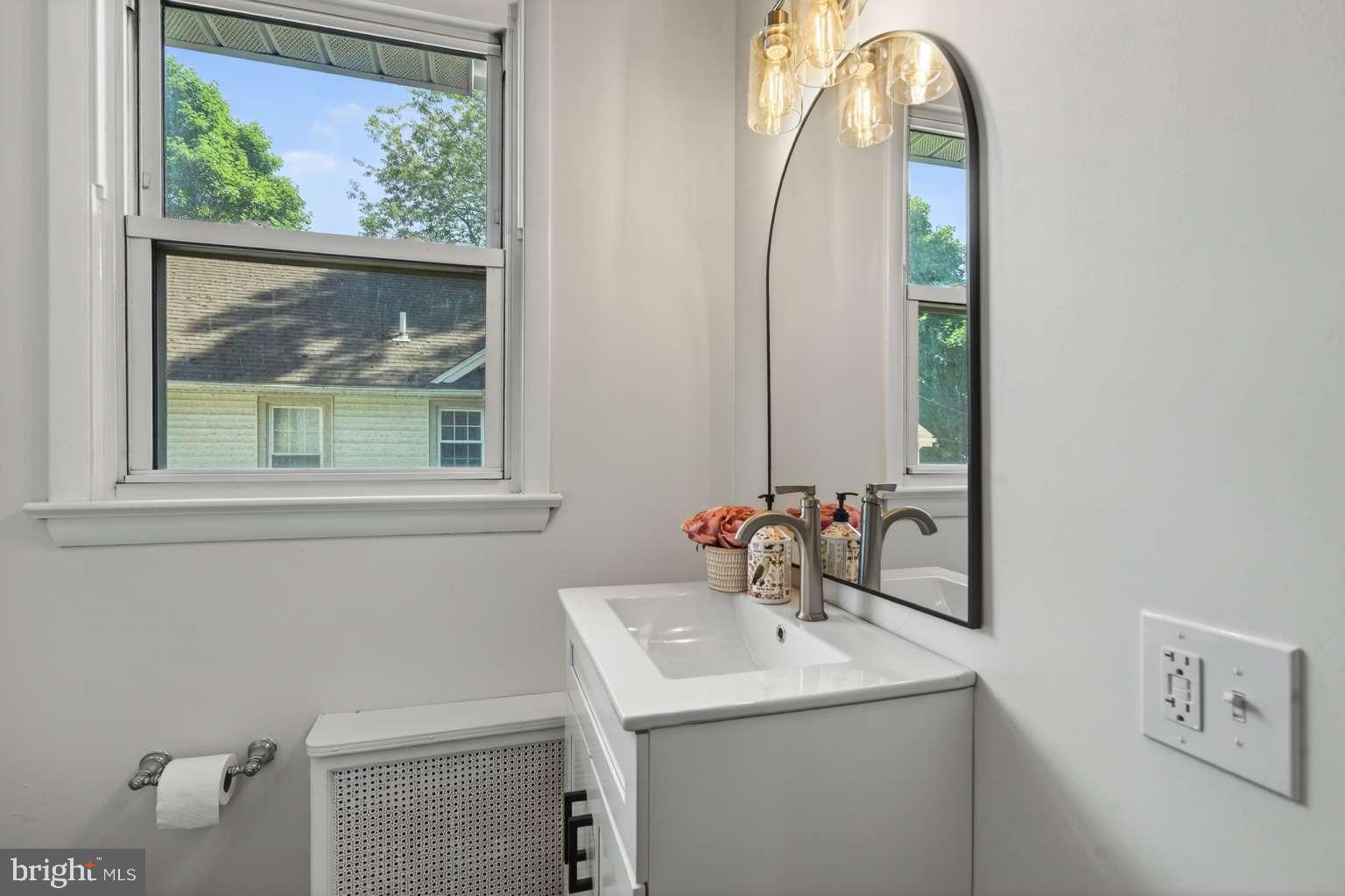 89 Saxer Avenue Springfield, PA 19064 - Photo 13 of 24