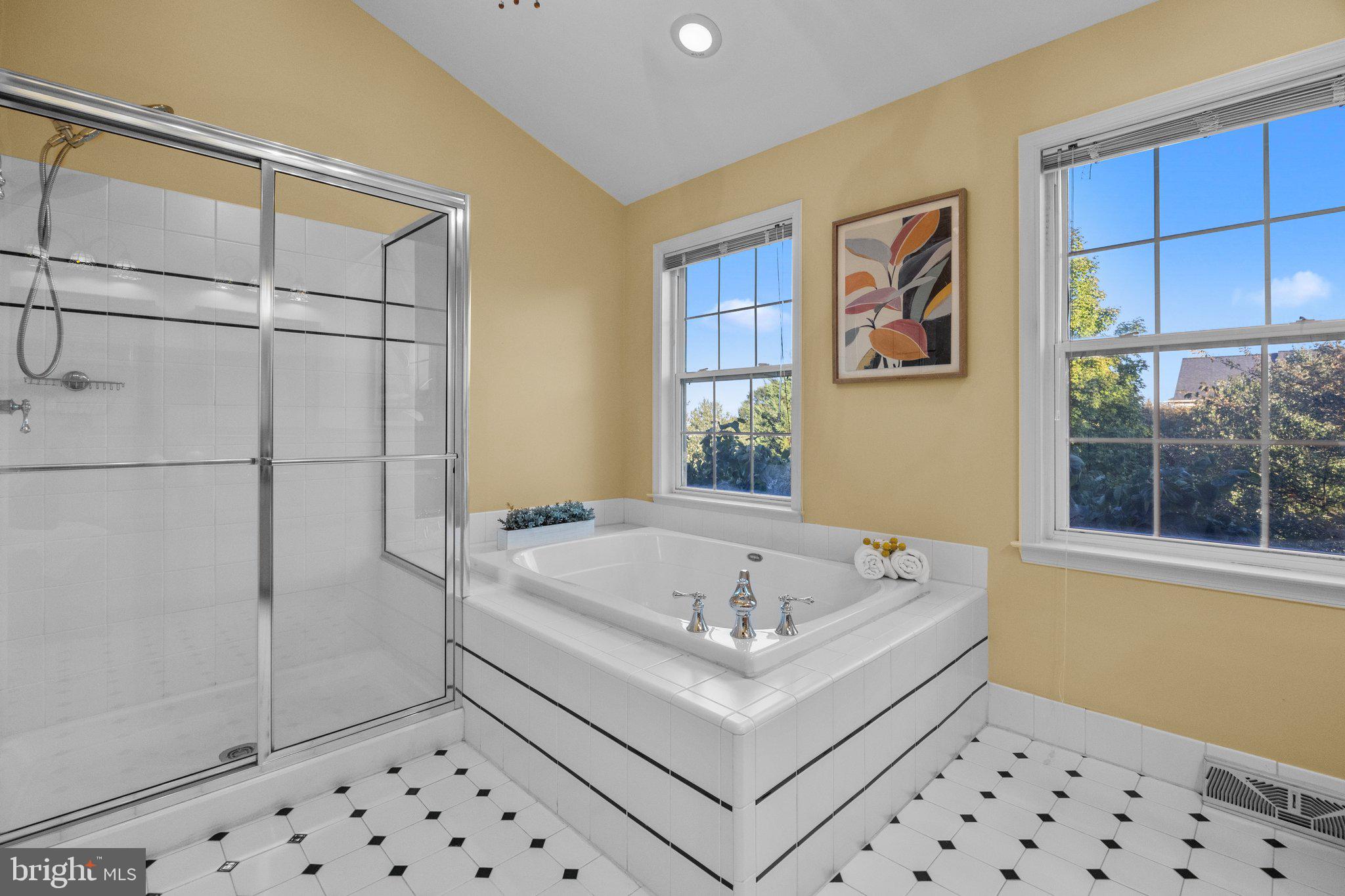 1106 Bancroft Lane Yardley, PA 19067 - Photo 39 of 50 Primary EnSuite