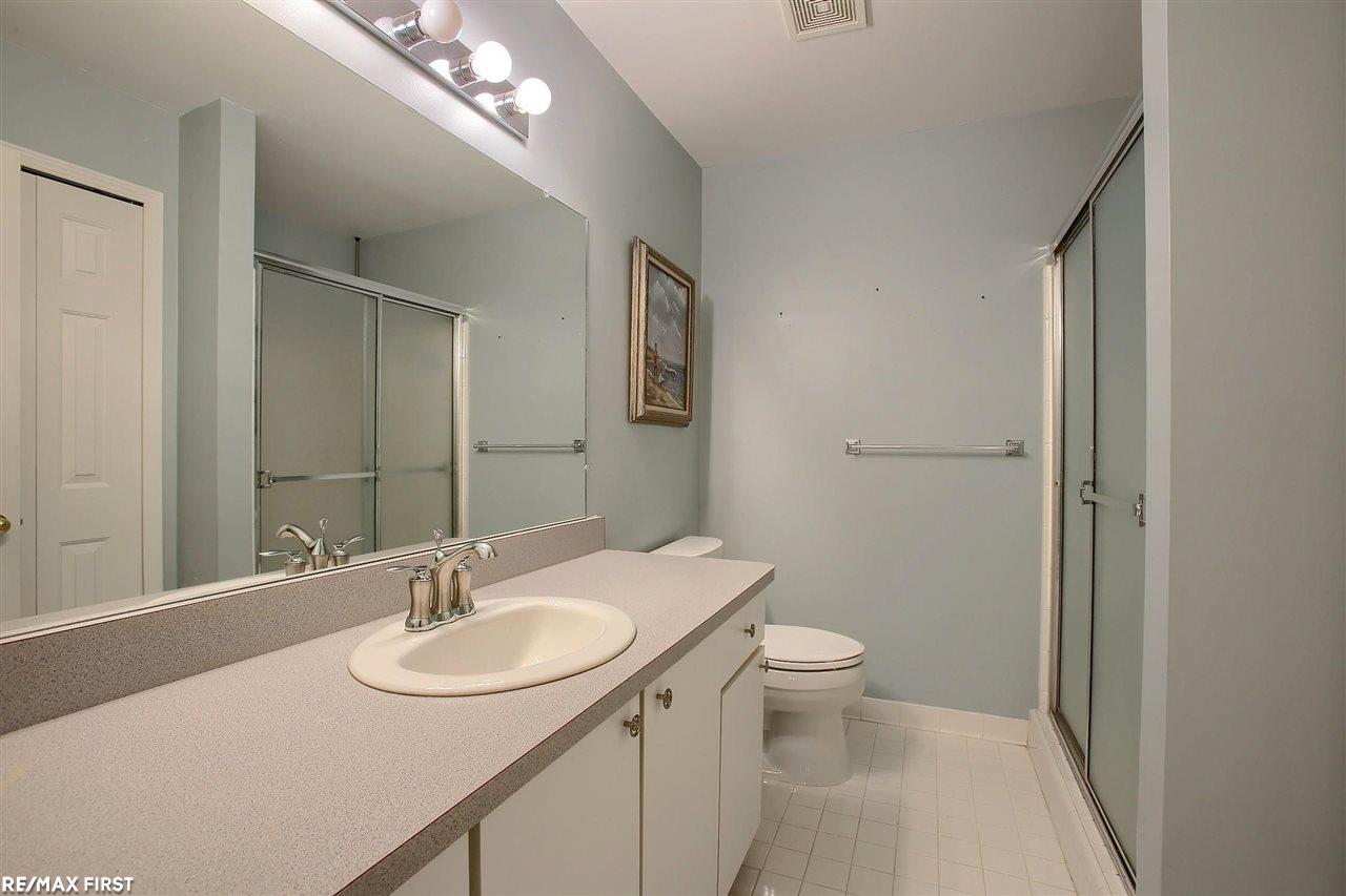 16726 Country Ridge Lane Macomb, MI 48044 - Photo 15 of 26