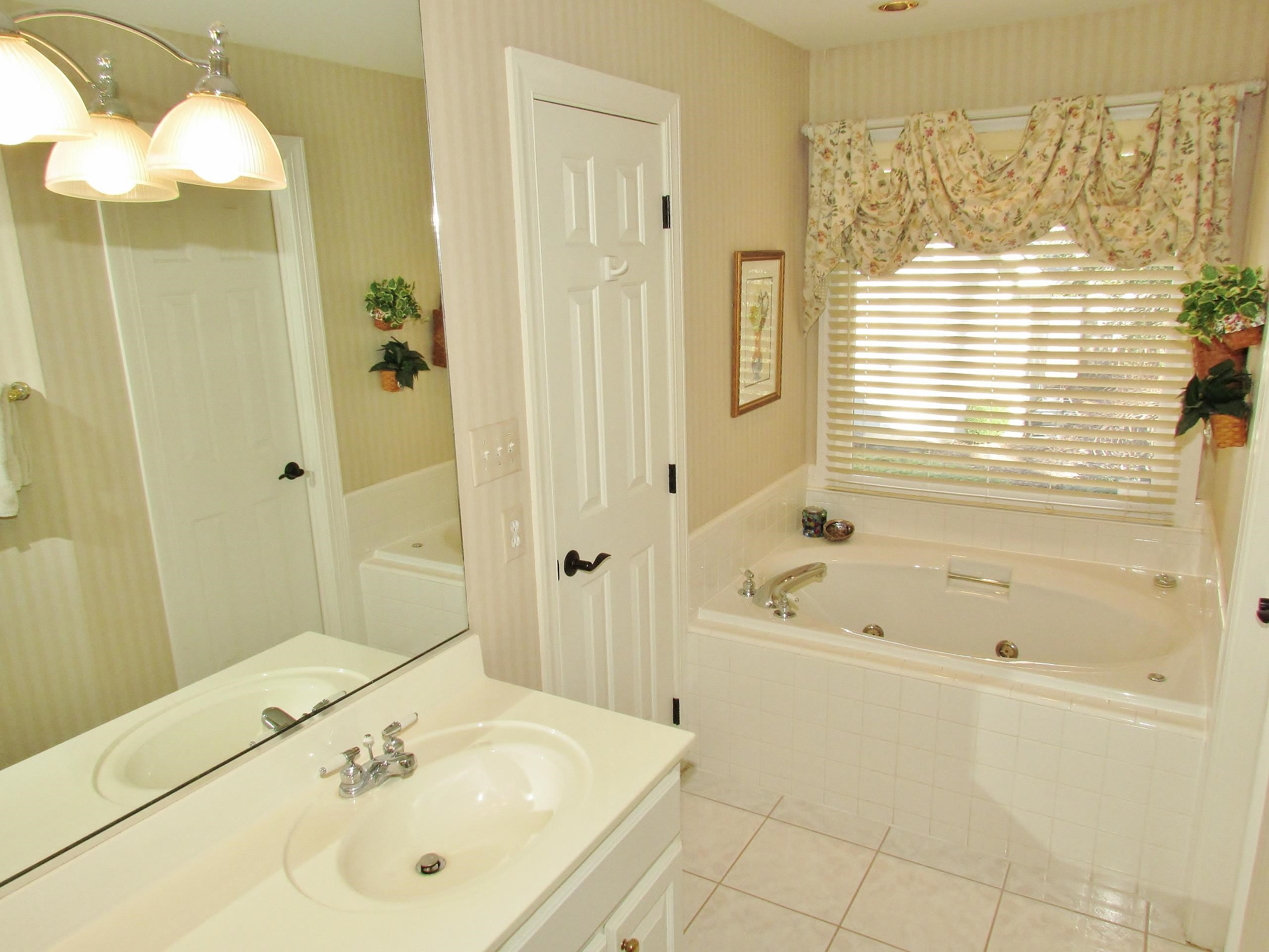 12001 Pembridge Lane Raleigh, NC 27613 - Photo 28 of 53 Photo 28