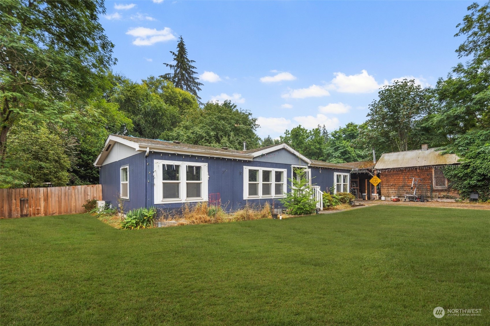 11412 163rd Avenue Southeast Renton, WA 98059 - Photo 1 of 18 Gallery Image 1