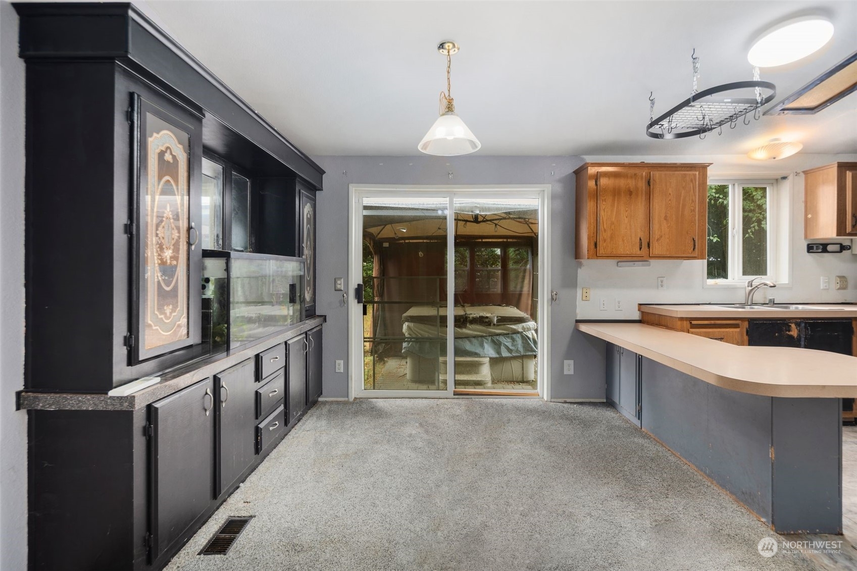 11412 163rd Avenue Southeast Renton, WA 98059 - Photo 4 of 18 Gallery Image 4