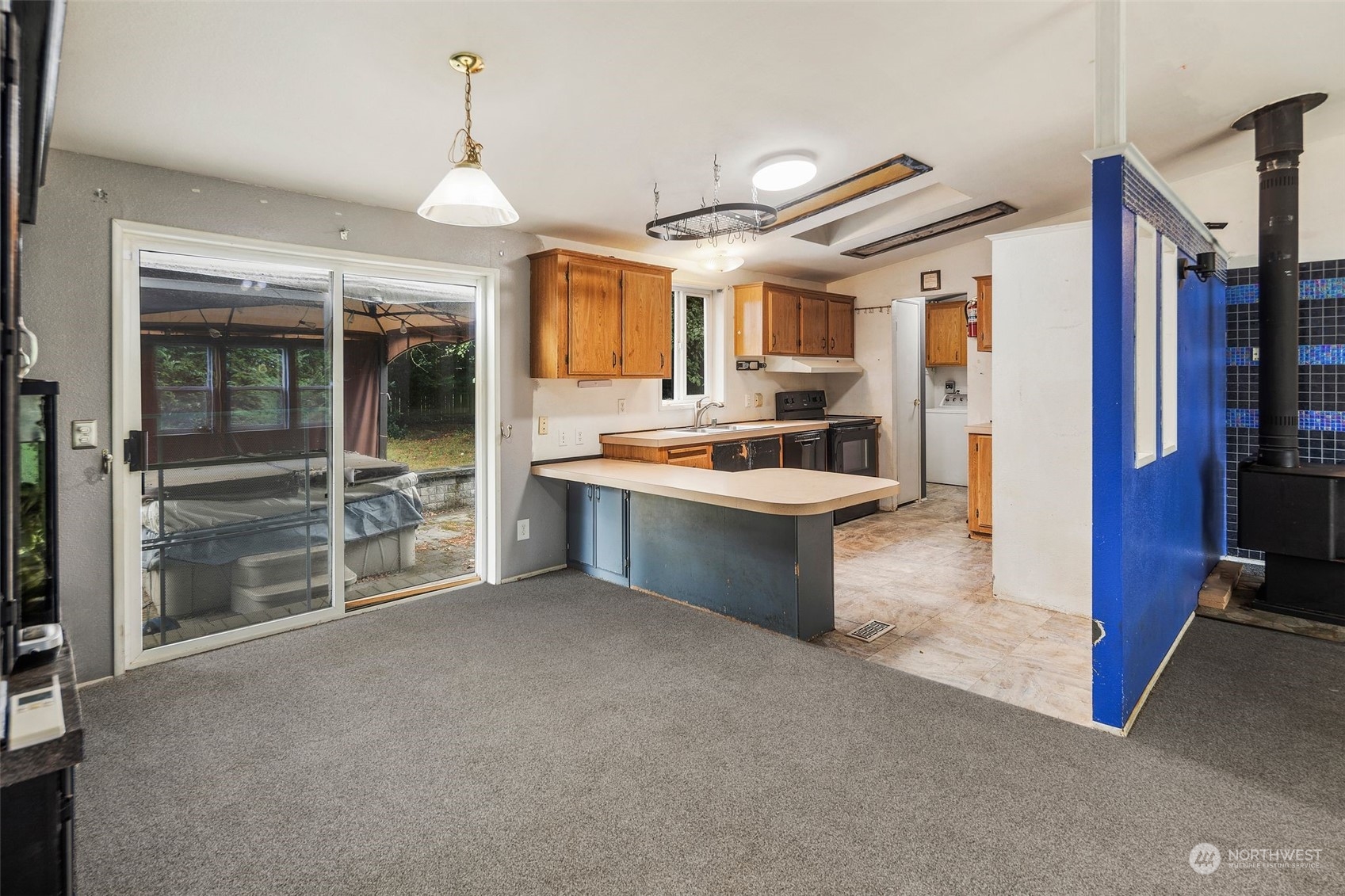 11412 163rd Avenue Southeast Renton, WA 98059 - Photo 6 of 18 Gallery Image 6