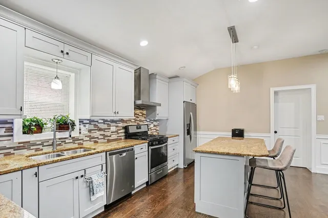 $339,900 | 8953 South Aberdeen Street, Chicago, IL 60620