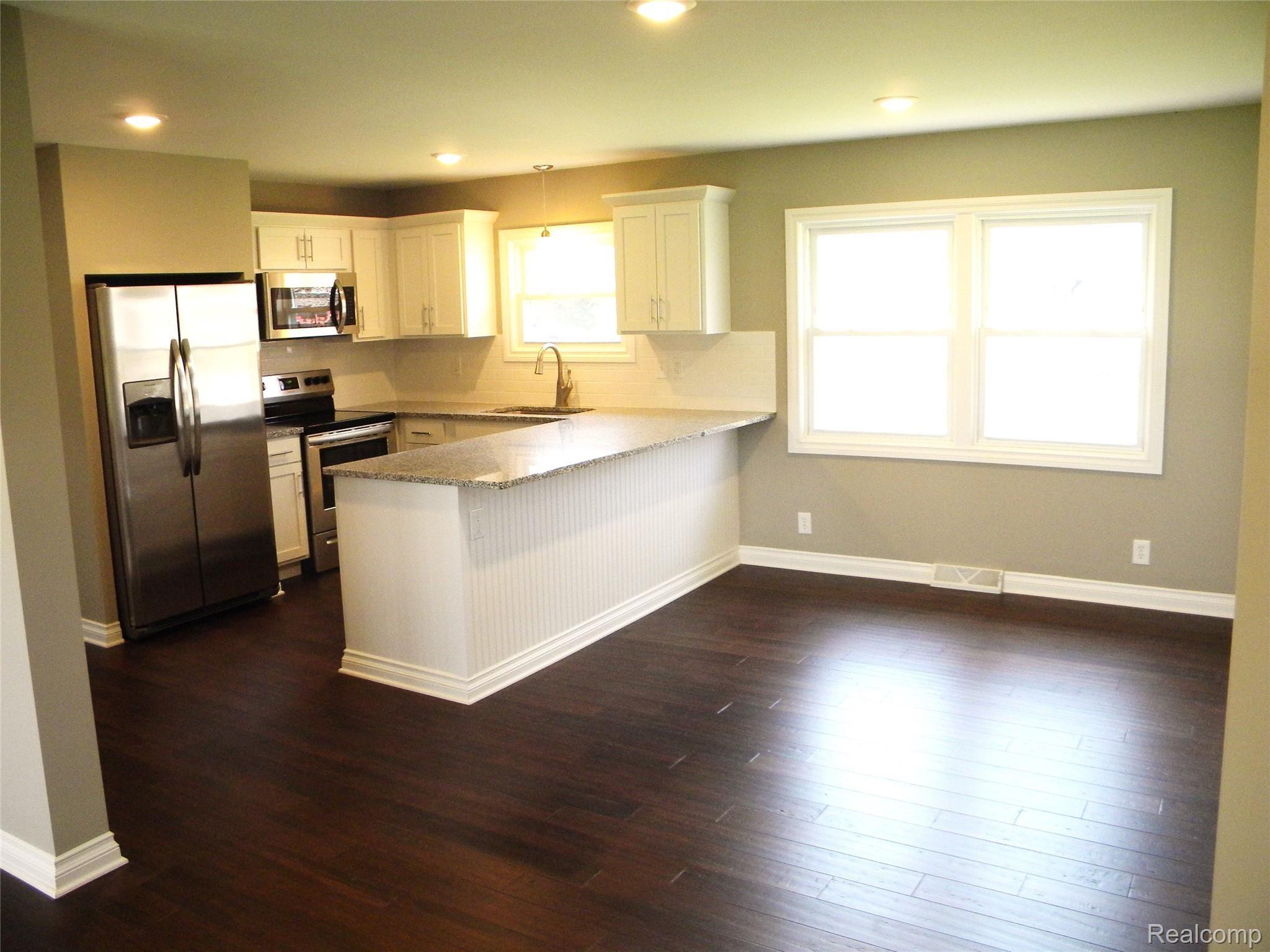 49 Turrill Road Lapeer, MI 48446 - Photo 6 of 22 49 Turrill 008.JPG