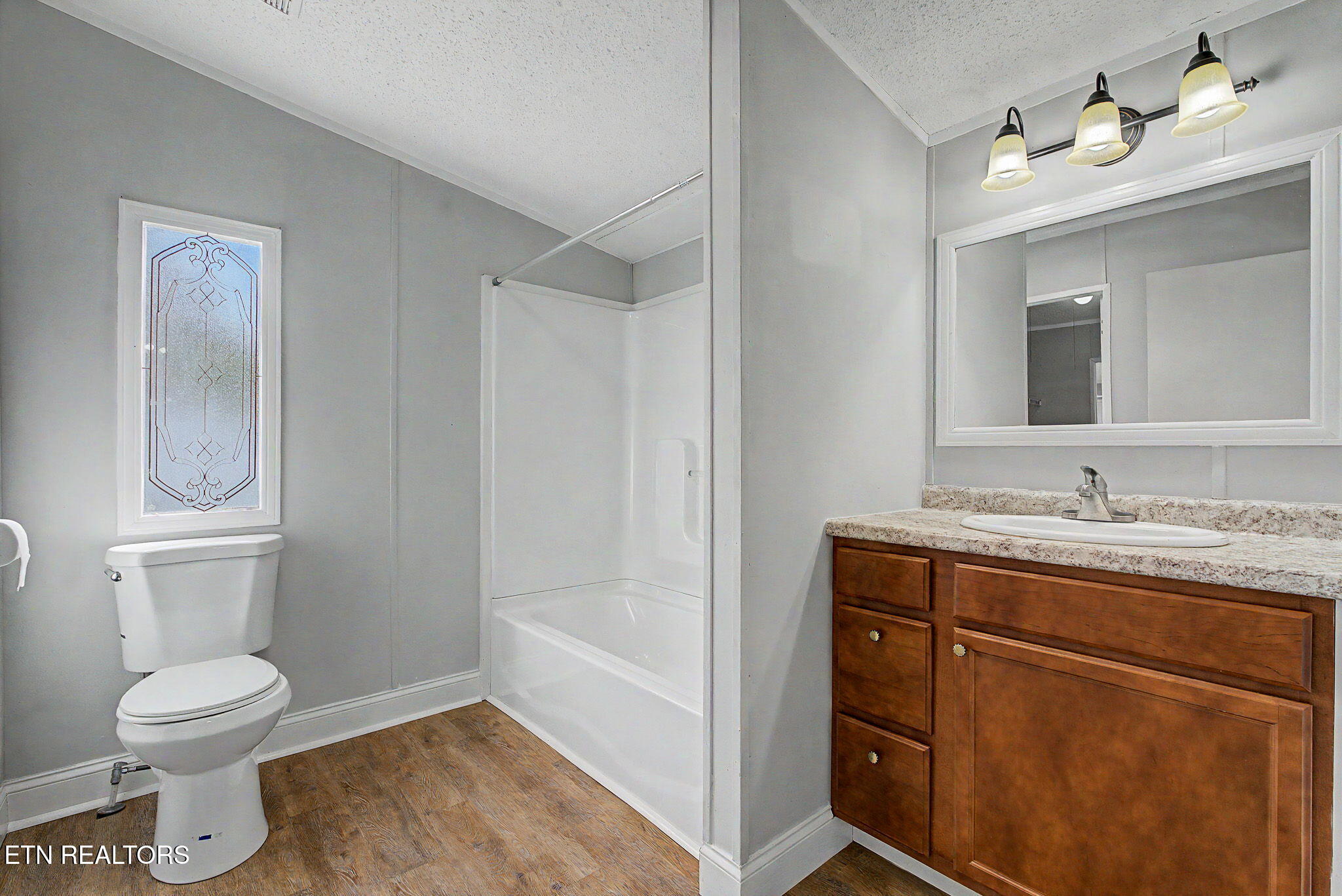 1508 Ingram Heights Road Talbott, TN 37877 - Photo 15 of 27 Primary Bath 2