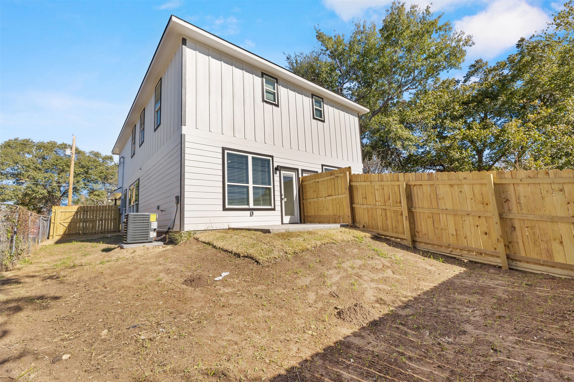 1504 Clay Street, Unit B Brenham, TX 77833 - Photo 20 of 30