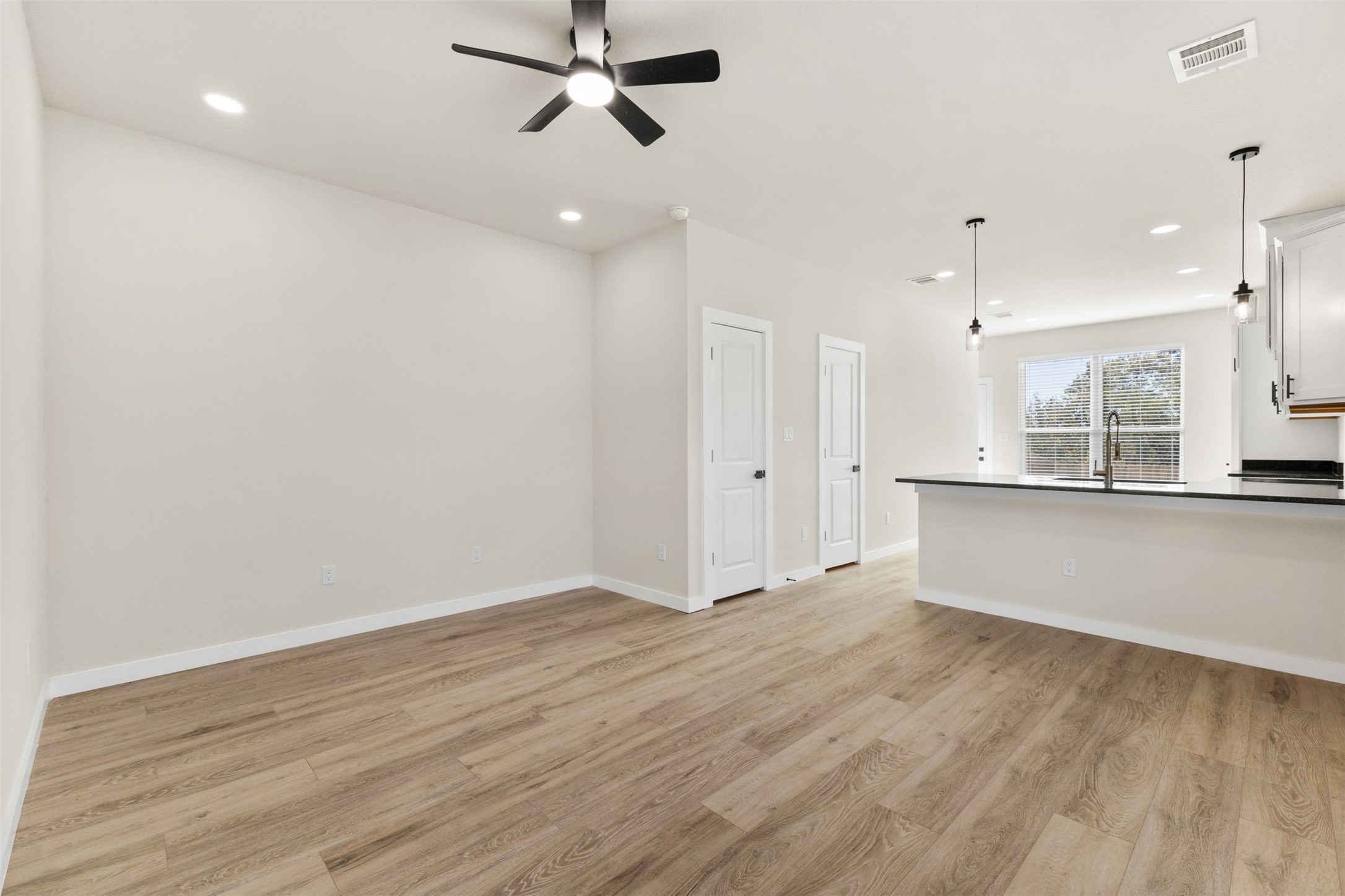 1504 Clay Street, Unit B Brenham, TX 77833 - Photo 3 of 30