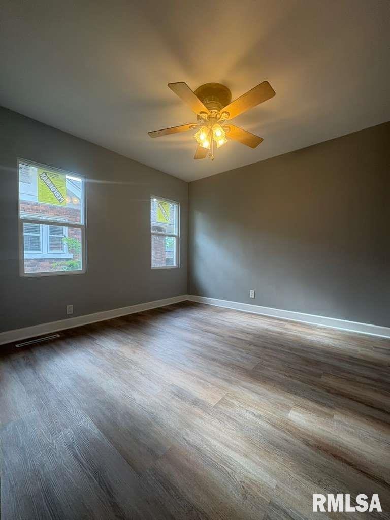 512 Broad Place Springfield, IL 62703 - Photo 13 of 28