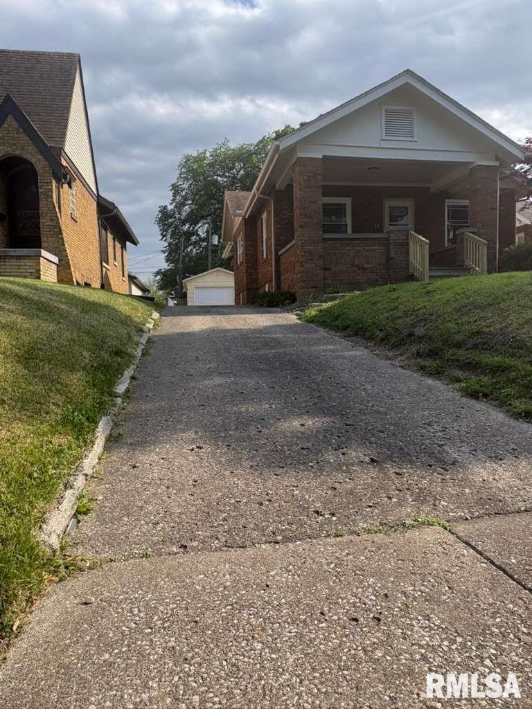 512 Broad Place Springfield, IL 62703 - Photo 2 of 28
