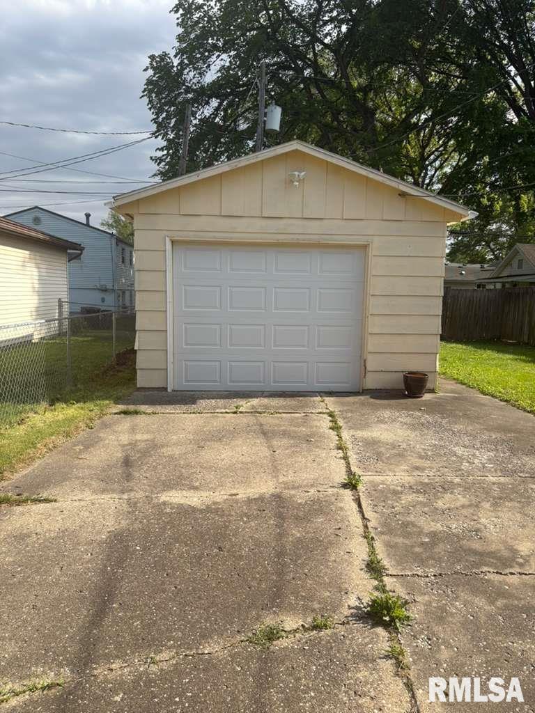 512 Broad Place Springfield, IL 62703 - Photo 22 of 28