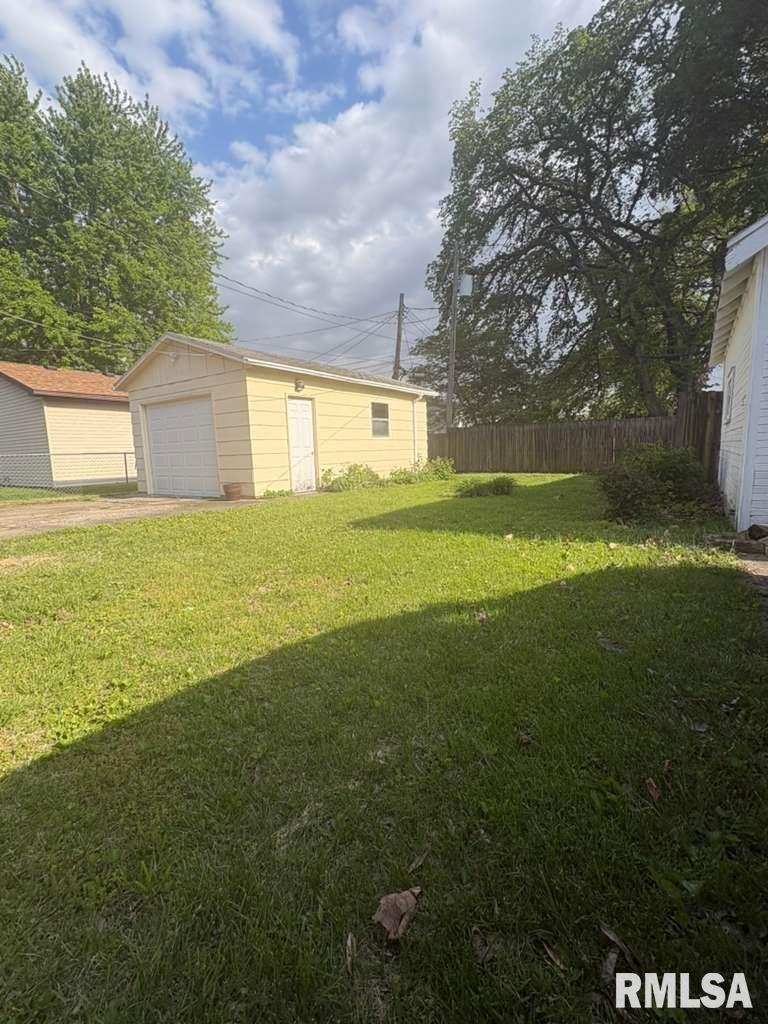512 Broad Place Springfield, IL 62703 - Photo 23 of 28
