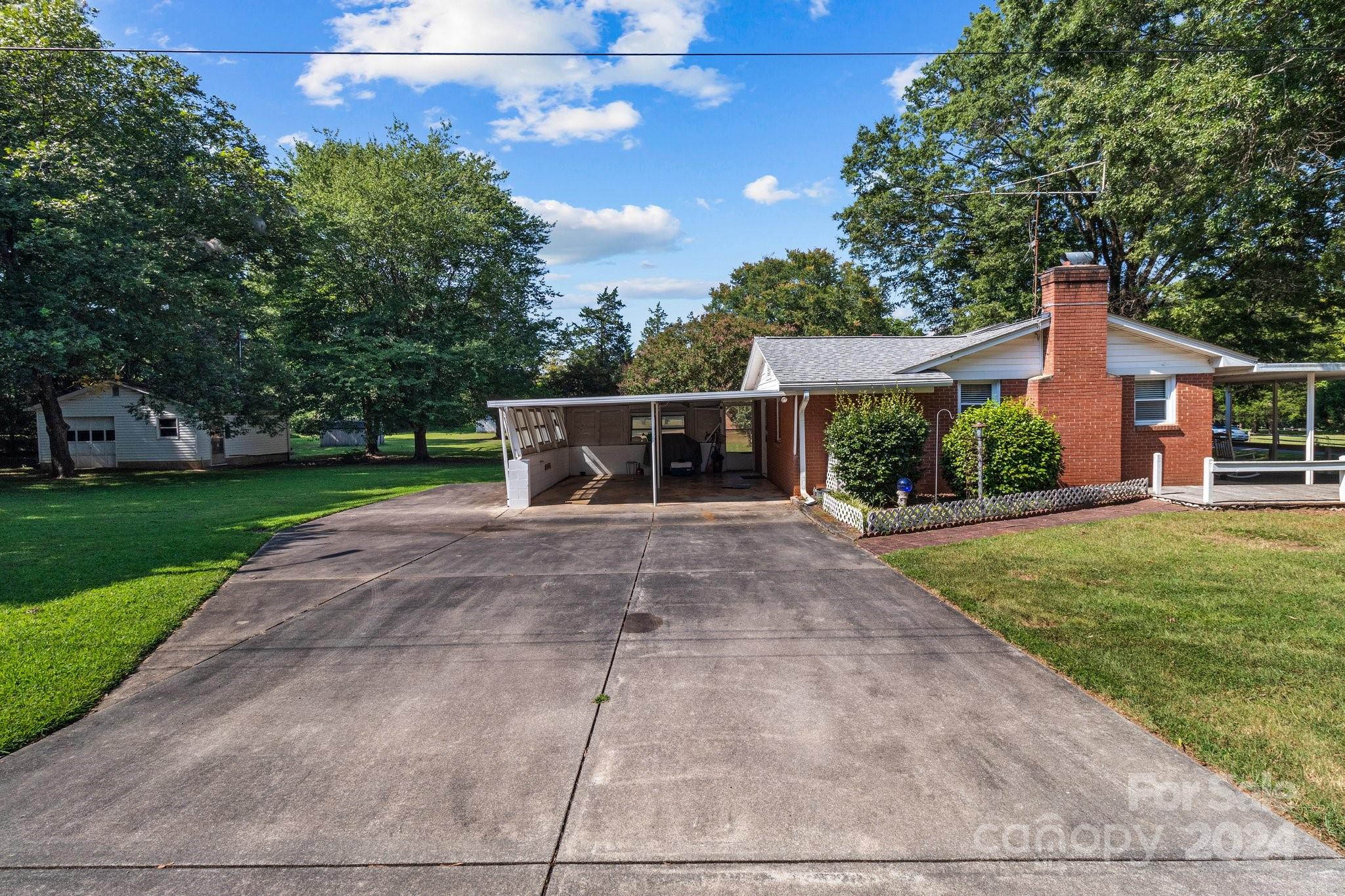 220 Winterlocken Road Salisbury, NC 28147 - Photo 4 of 48 Gallery Image 4