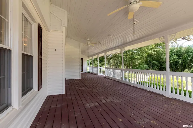 $568,800 | 17127 Highway 51, De Soto, IL 62924