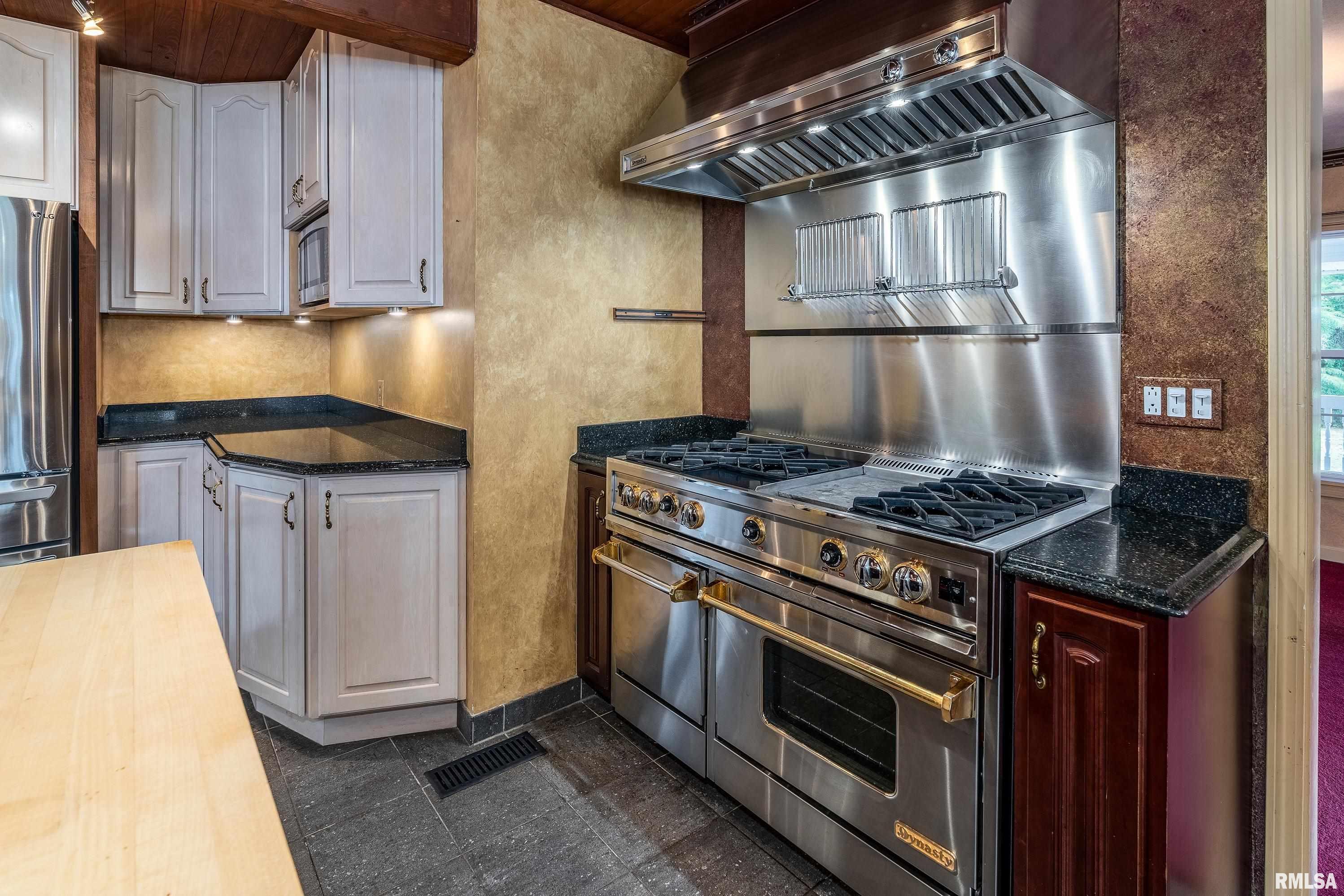 17127 Highway 51 De Soto, IL 62924 - Photo 32 of 84