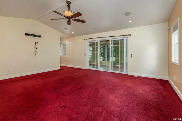 $568,800 | 17127 Highway 51, De Soto, IL 62924