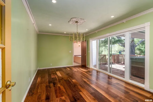 $568,800 | 17127 Highway 51, De Soto, IL 62924