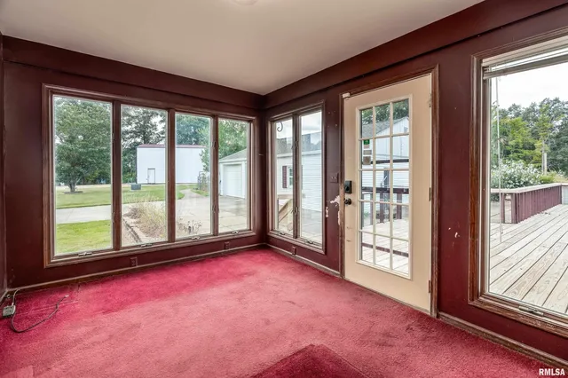 $568,800 | 17127 Highway 51, De Soto, IL 62924