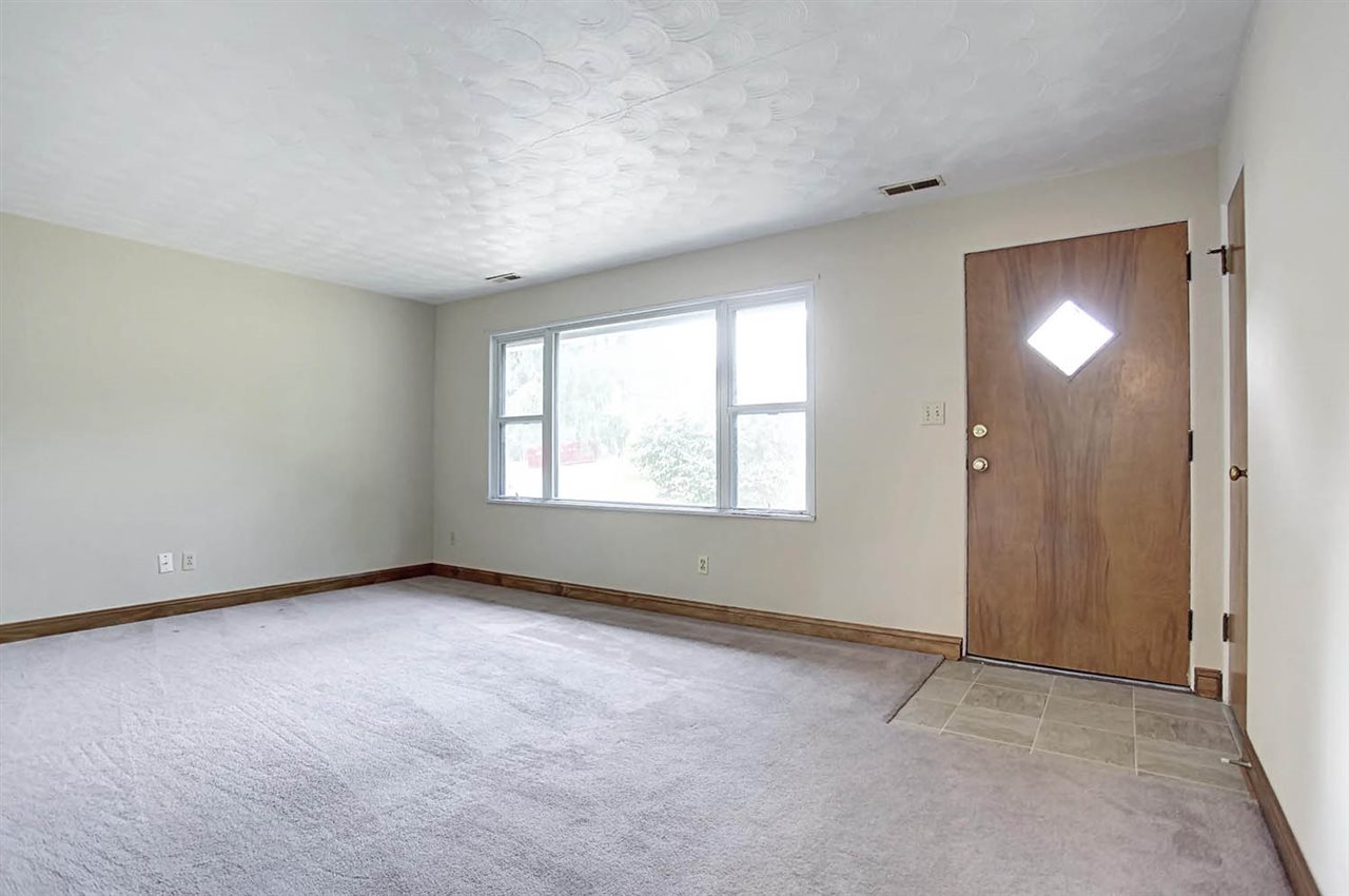 5454 Southbrook Road Fort Wayne, IN 46835 - Photo 4 of 22 Gallery Image 4