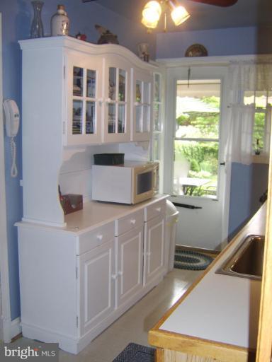 8322 Wyton Road Towson, MD 21286 - Photo 14 of 20 Additonal Kitchen Area