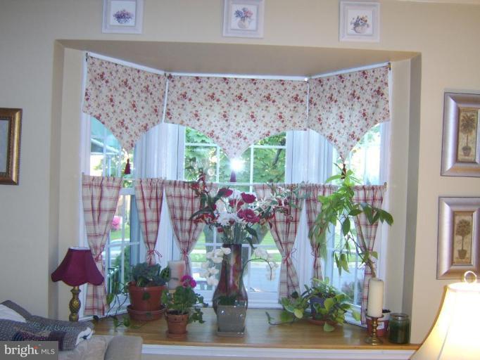 8322 Wyton Road Towson, MD 21286 - Photo 3 of 20 Bay Window in Living Room