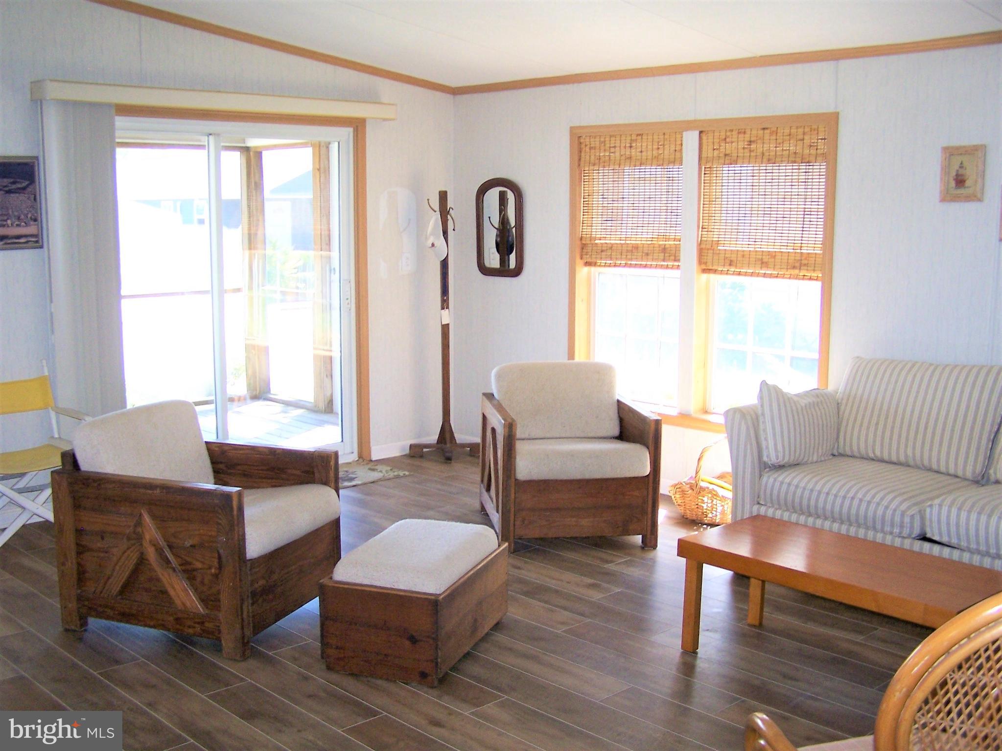 13331 Nantucket Road Ocean City, MD 21842 - Photo 12 of 53 Living Area