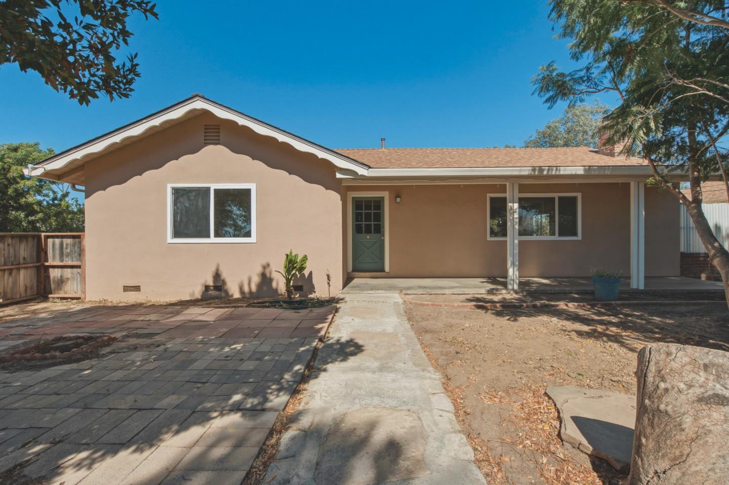 315 Riverside Road Hollister, CA 95023 - Photo 5 of 44 Gallery Image 5
