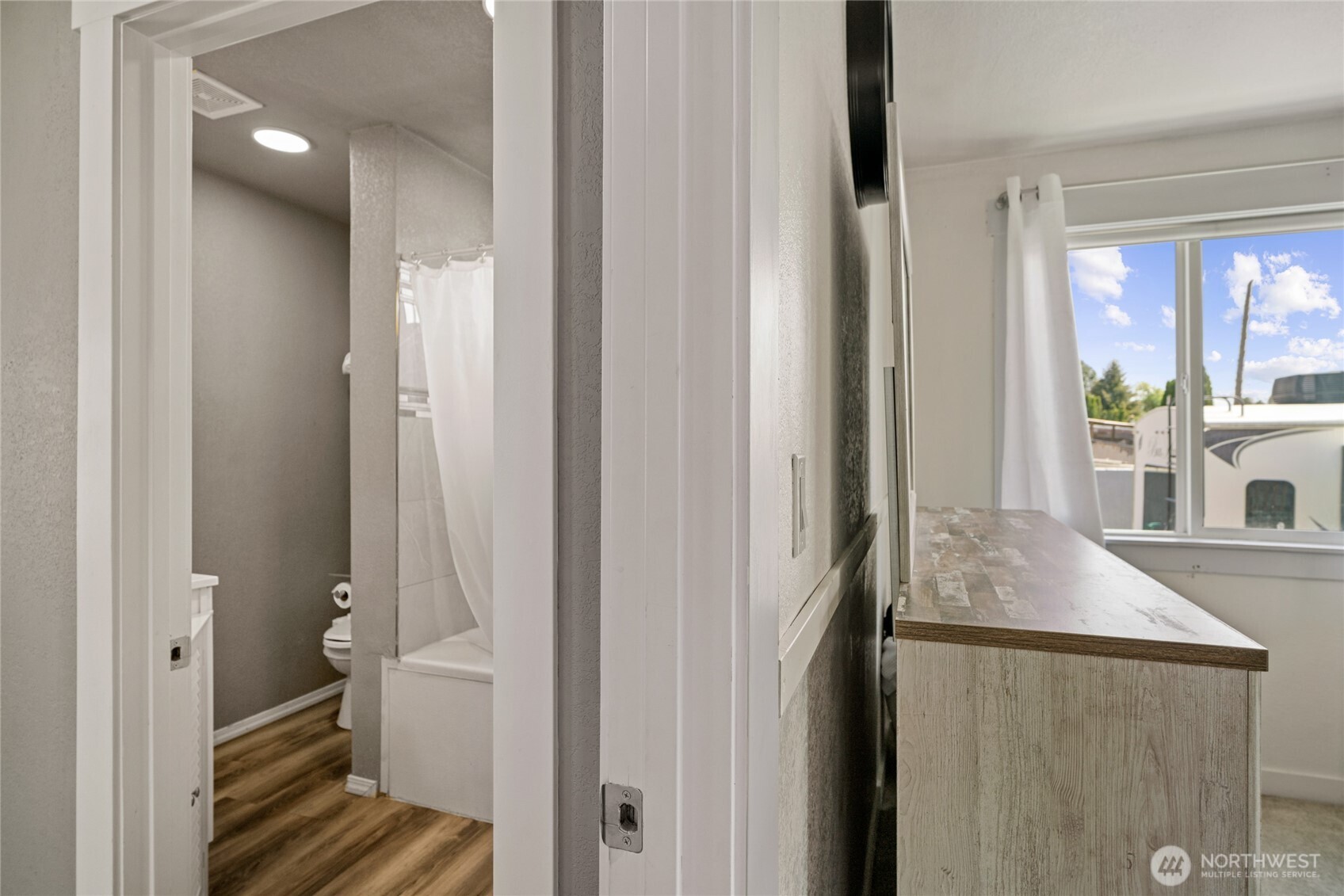 2440 Rock Island Road East Wenatchee, WA 98802 - Photo 23 of 37 a view of a livingroom with furniture and staircase