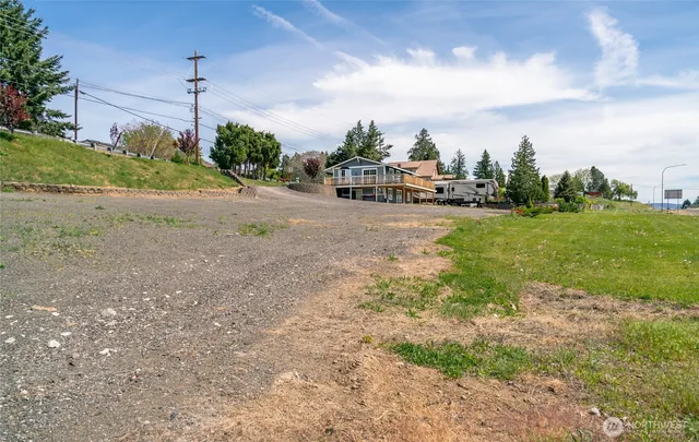 $499,000 | 2440 Rock Island Road, East Wenatchee, WA 98802