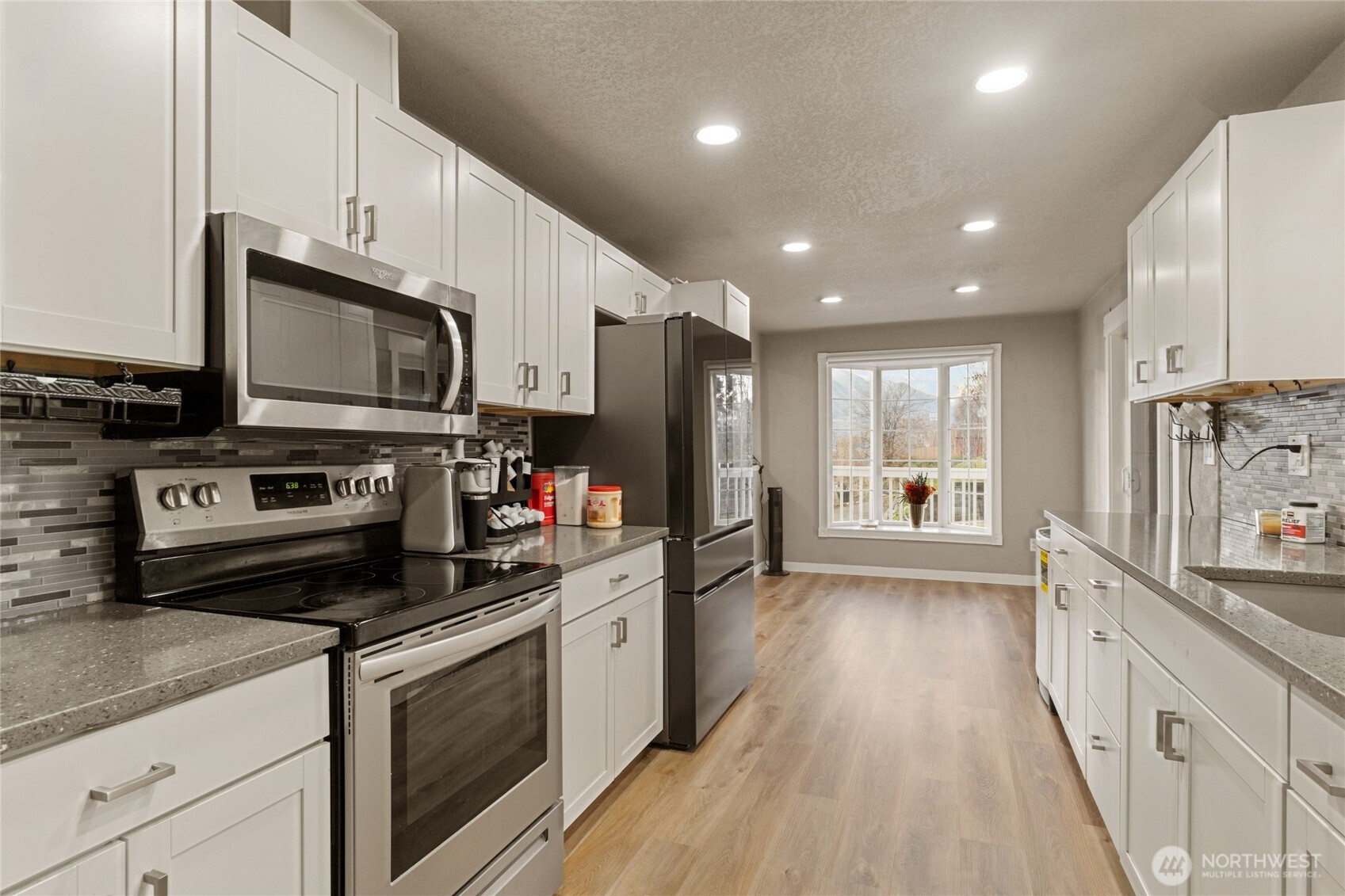2440 Rock Island Road East Wenatchee, WA 98802 - Photo 10 of 31