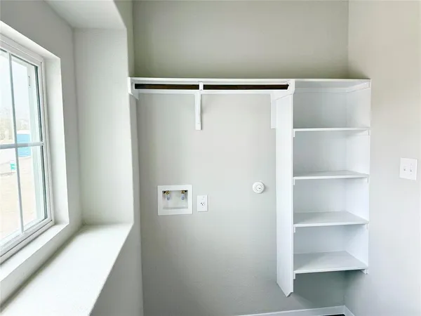 $1,900 | 2702 Paragon Fox Drive, Manor, TX 78653