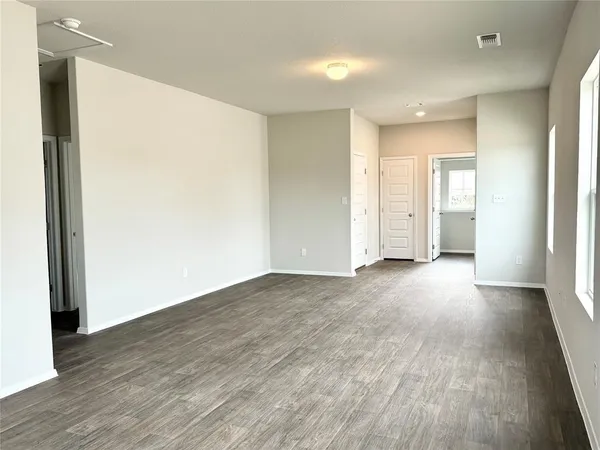 $1,900 | 2702 Paragon Fox Drive, Manor, TX 78653