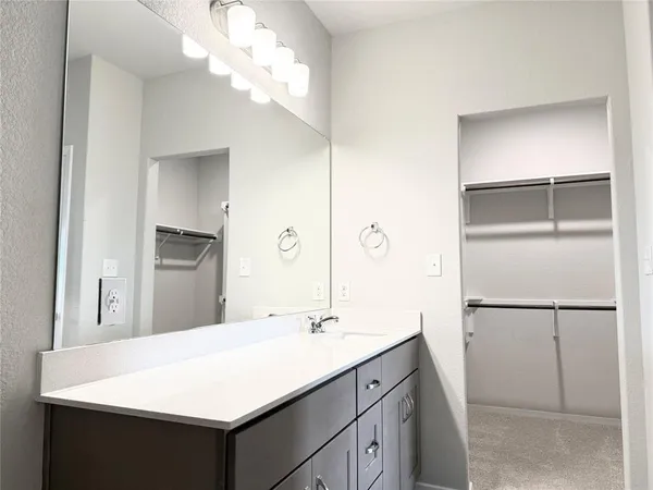 $1,900 | 2702 Paragon Fox Drive, Manor, TX 78653